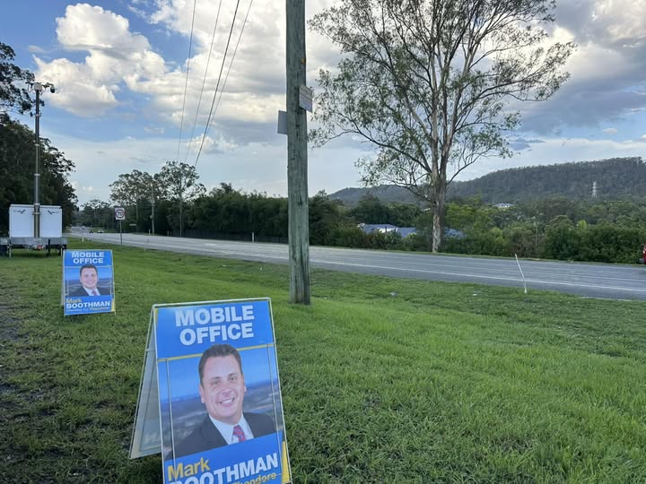 Roadside Cliff Bird Park